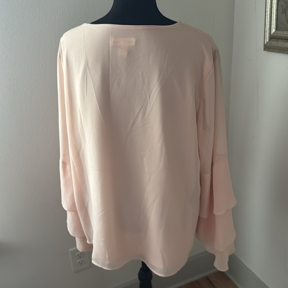 Calvin Klein peach V neck chiffon blouse layered bell sleeves Sz XL - Picture 4 of 6